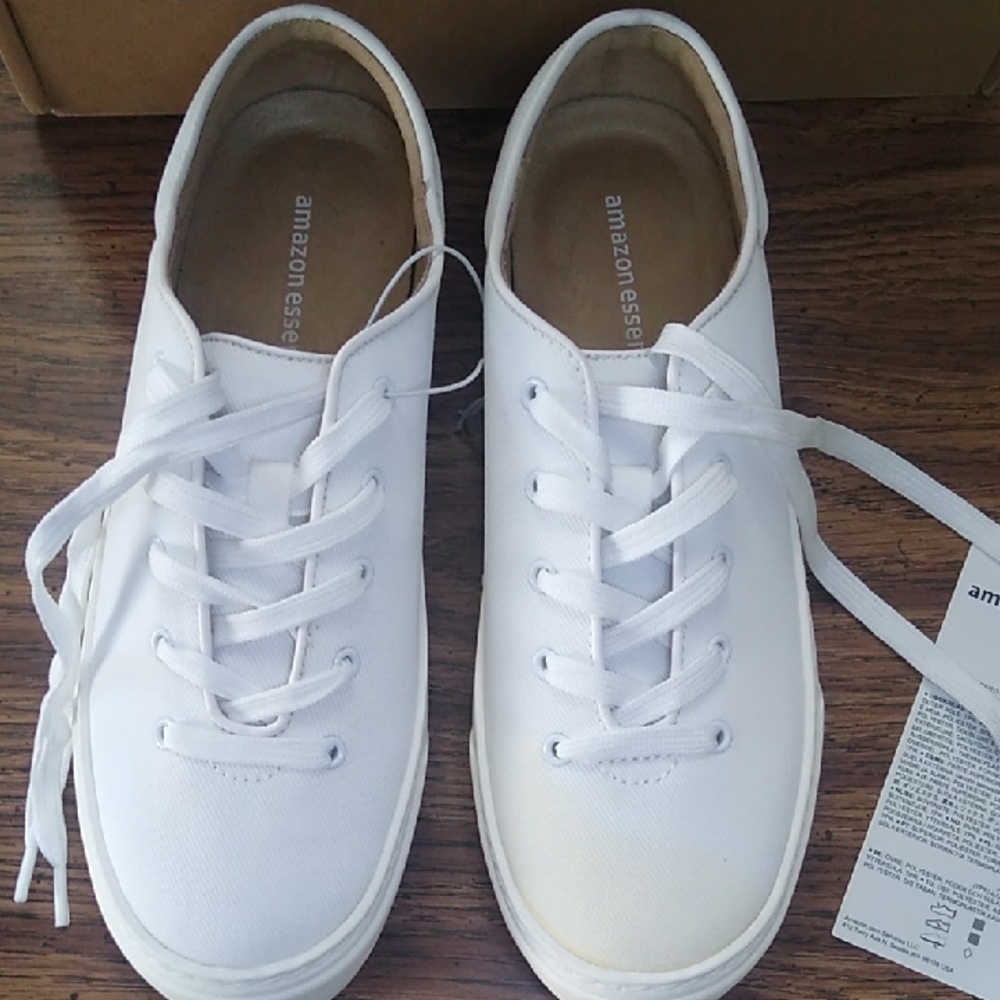 Amazon Essentials Women's White Sneakers - Picture 4 of 12
